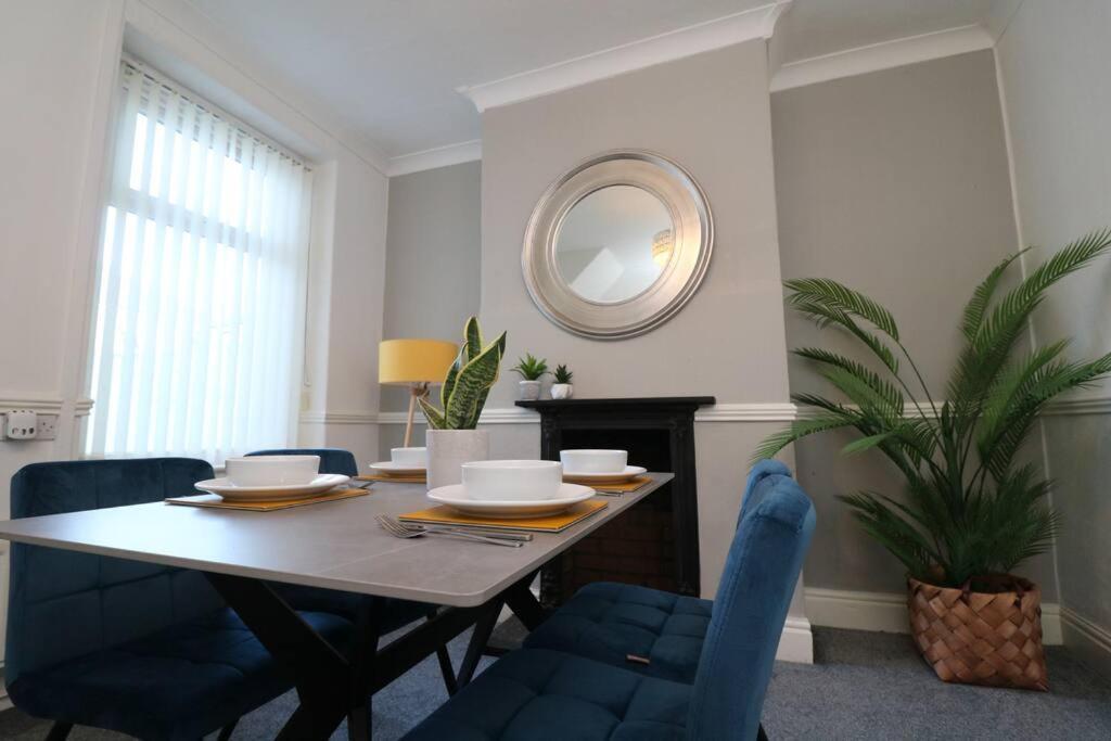 2 Bedroom Characterful House Lancaster Luaran gambar