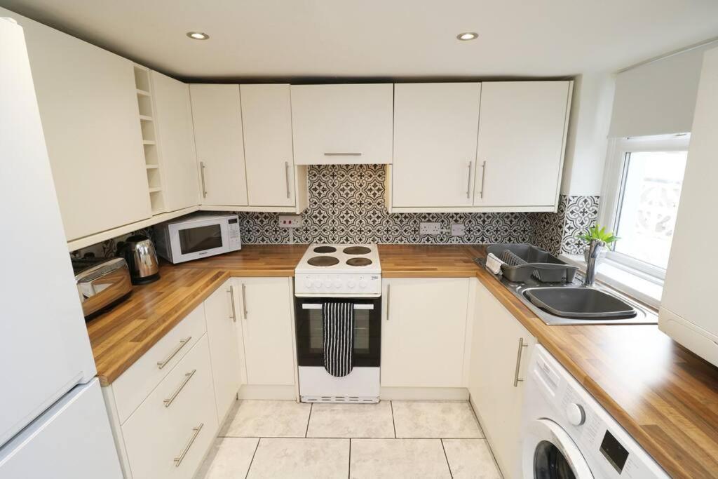 2 Bedroom Characterful House Lancaster Luaran gambar